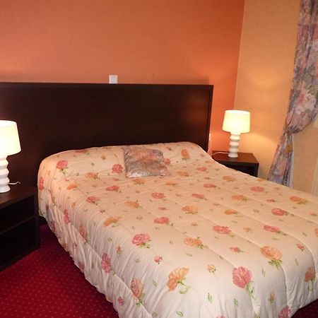 Hotel Le Petit Chaperon Rouge Coux-et-Bigaroque-Mouzens Zewnętrze zdjęcie