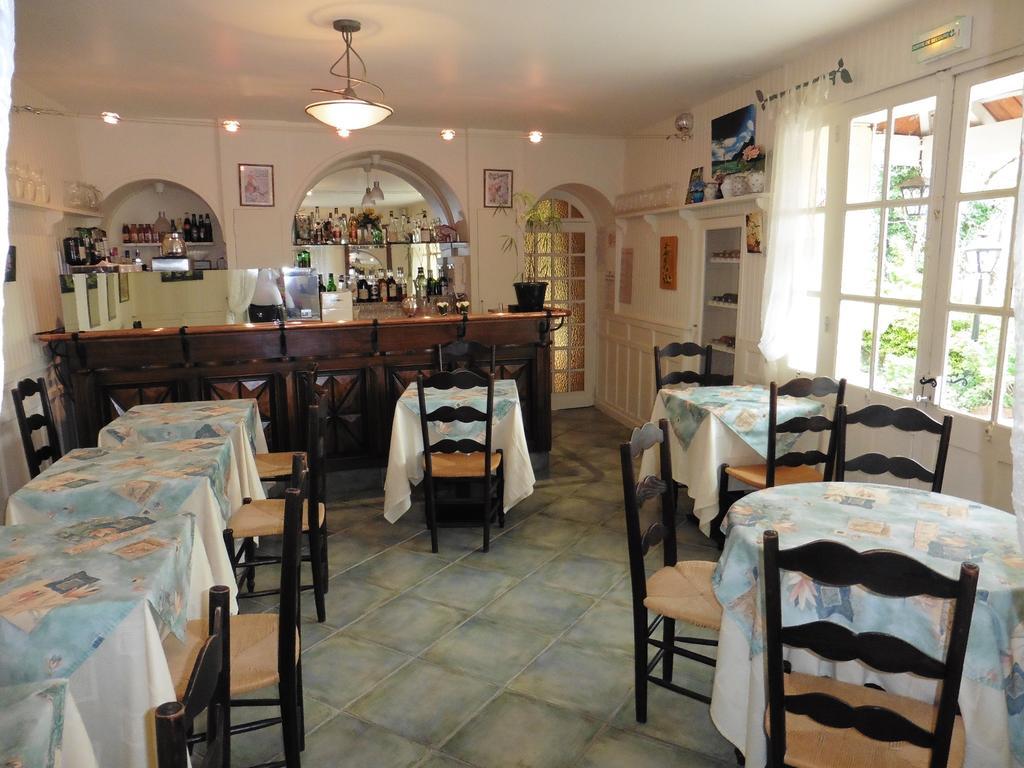 Hotel Le Petit Chaperon Rouge Coux-et-Bigaroque-Mouzens Zewnętrze zdjęcie