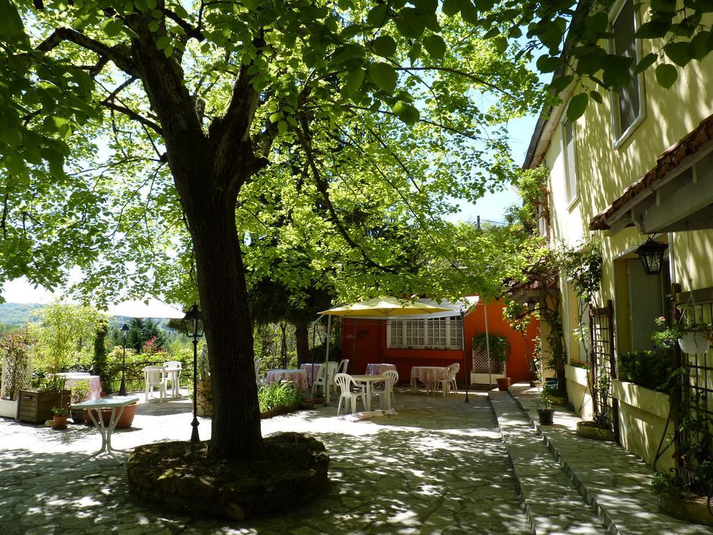 Hotel Le Petit Chaperon Rouge Coux-et-Bigaroque-Mouzens Zewnętrze zdjęcie